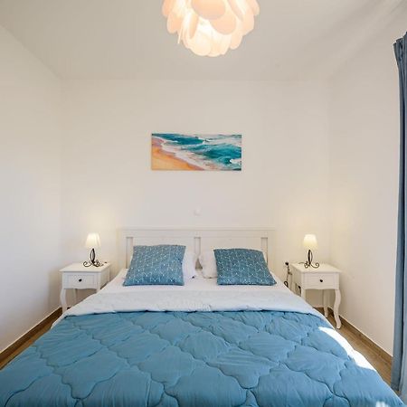 Apartments Morska Vila Komarna Bagian luar foto