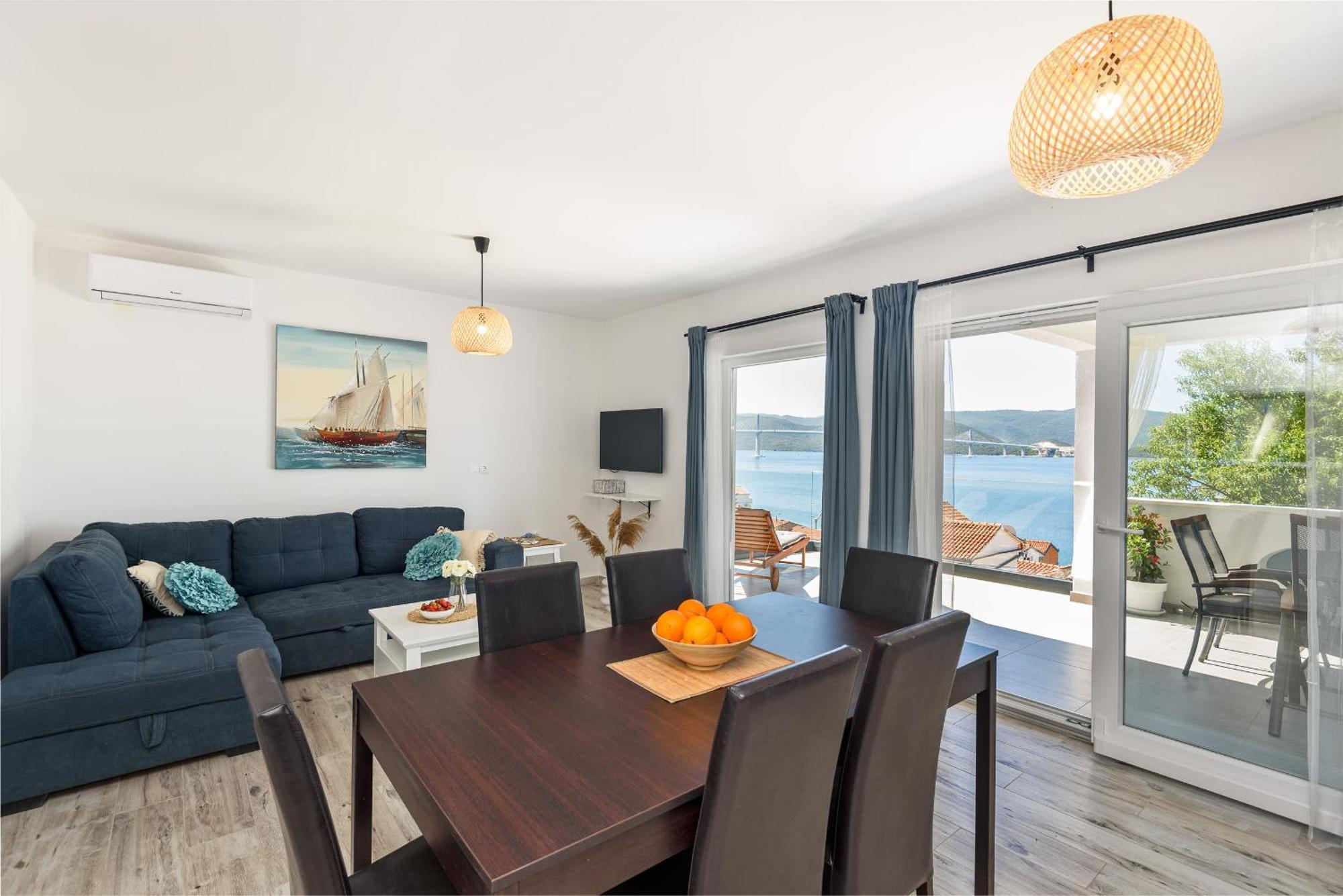 Apartments Morska Vila Komarna Bagian luar foto